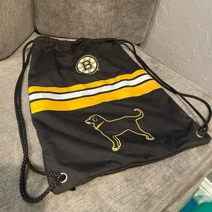 NWOT Black Dog Boston Bruins Drawstring Bag
